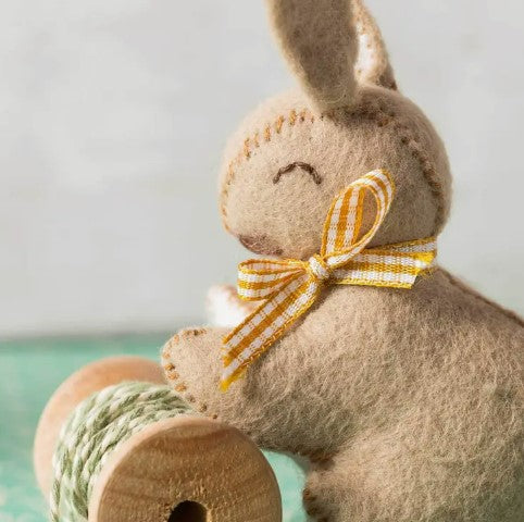 Bunnies Felt Craft Kit - Corinne Lapierre
