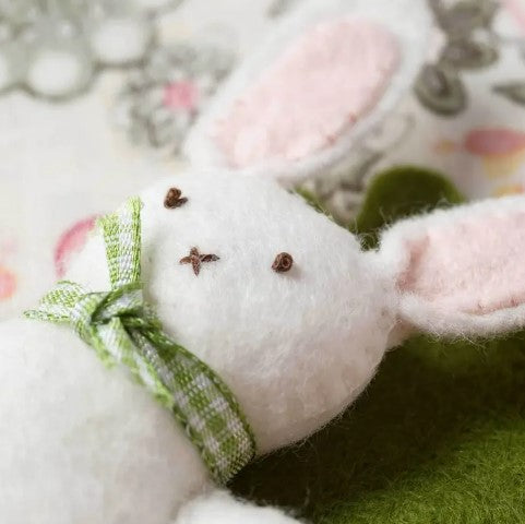 Bunny in Carrot Mini Felt Craft Kit - Corinne Lapierre