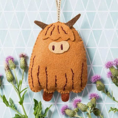 Highland Cow Mini Felt Craft Kit - Corinne Lapierre