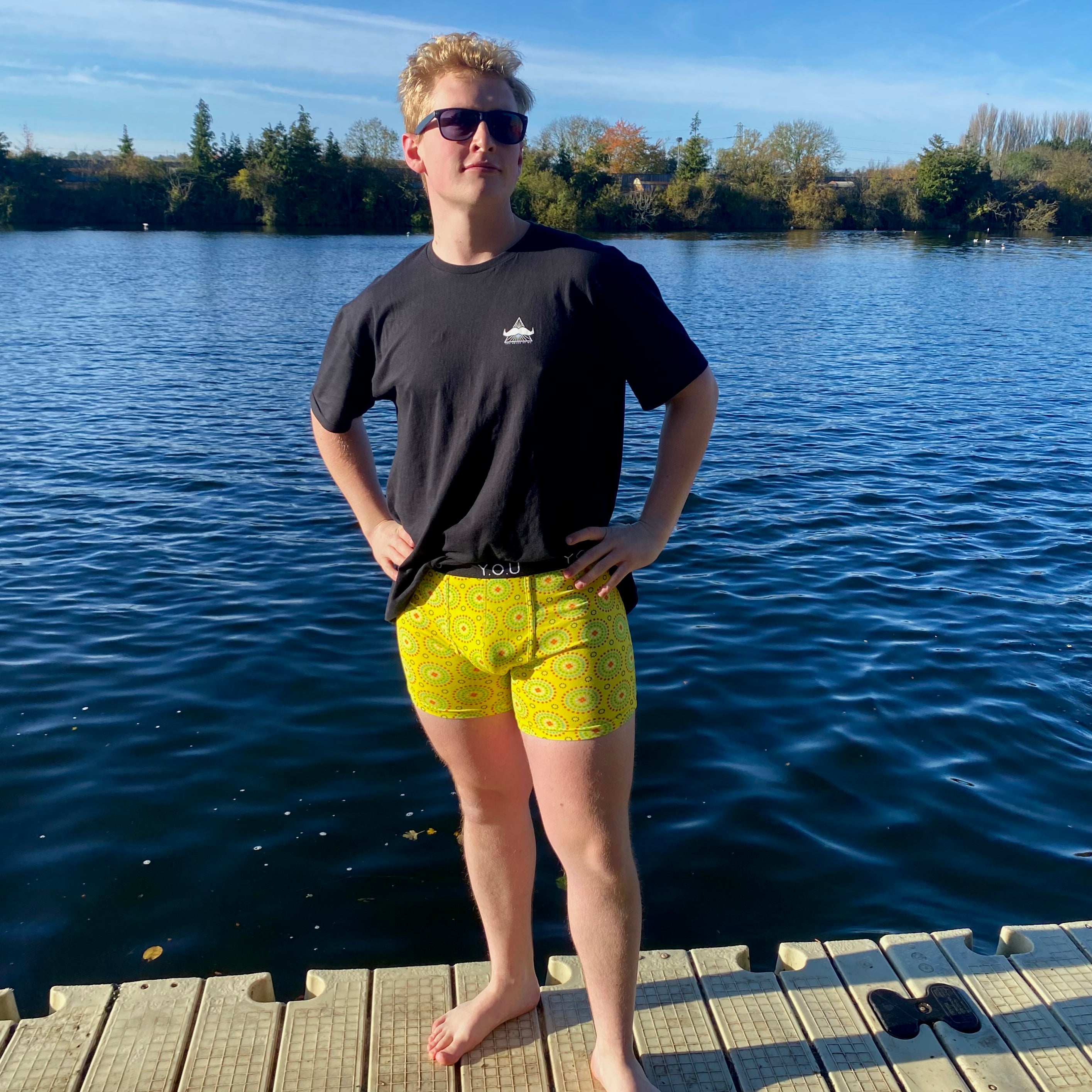 Men’s organic cotton mid-length trunks in Yellow Mara