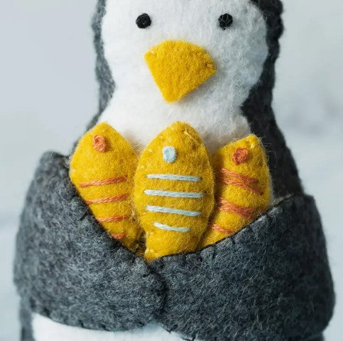 Penguin Felt Craft Mini Kit - Corinne Lapierre