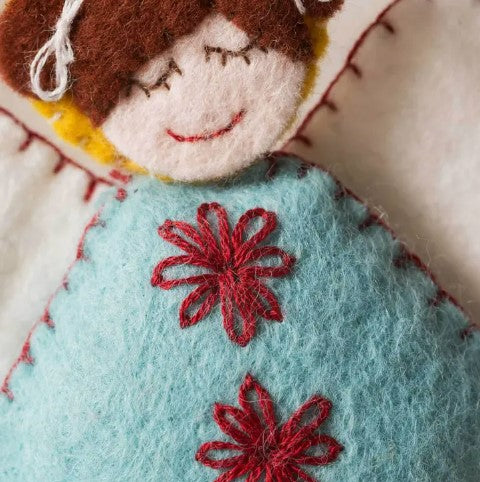 Scandinavian Angels Felt Craft Kit - Corinne Lapierre