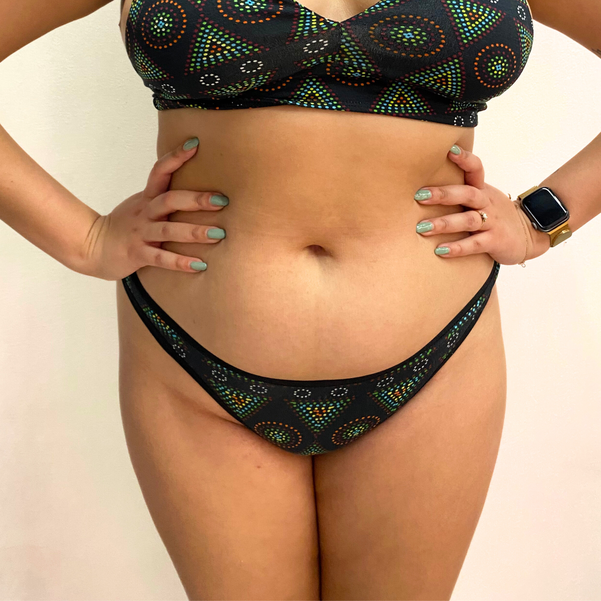 Women's organic cotton thong - Black Mara design