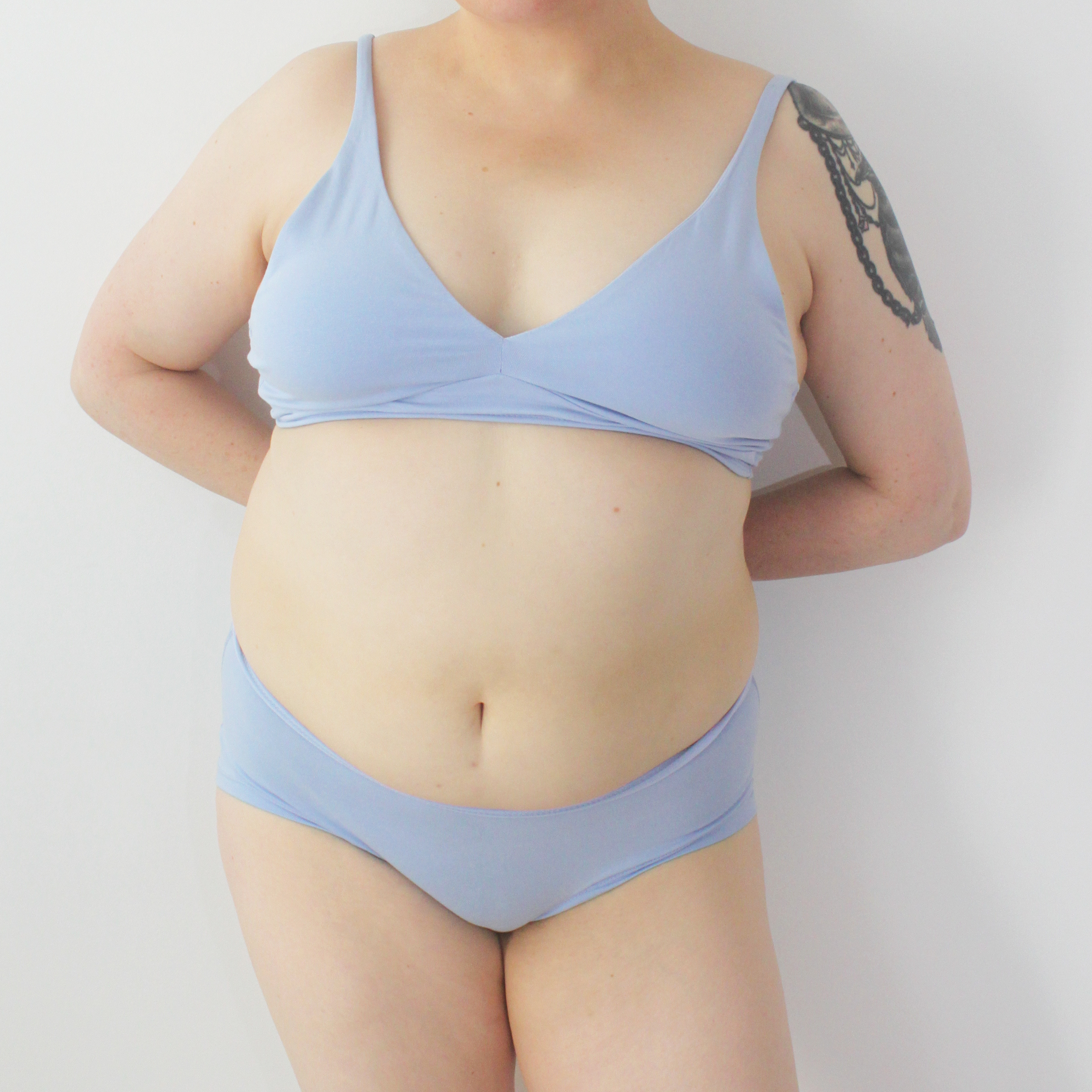 Women's organic cotton matching bralette and boy shorts set - light blue