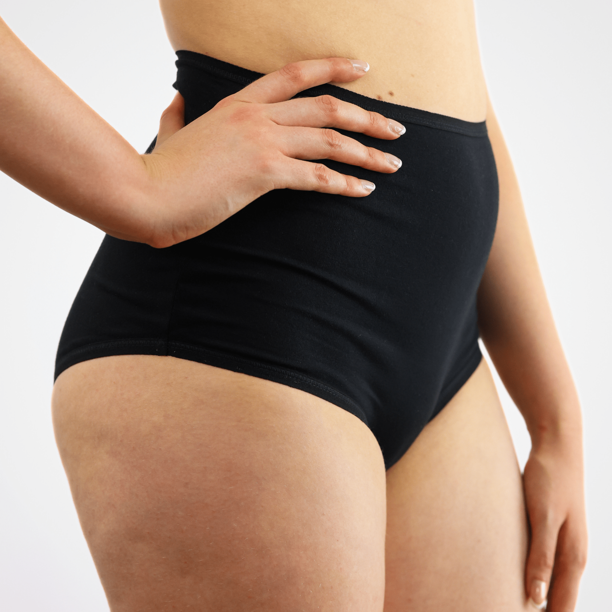 Women's organic cotton high rise full briefs in black - Y.O.U underwear