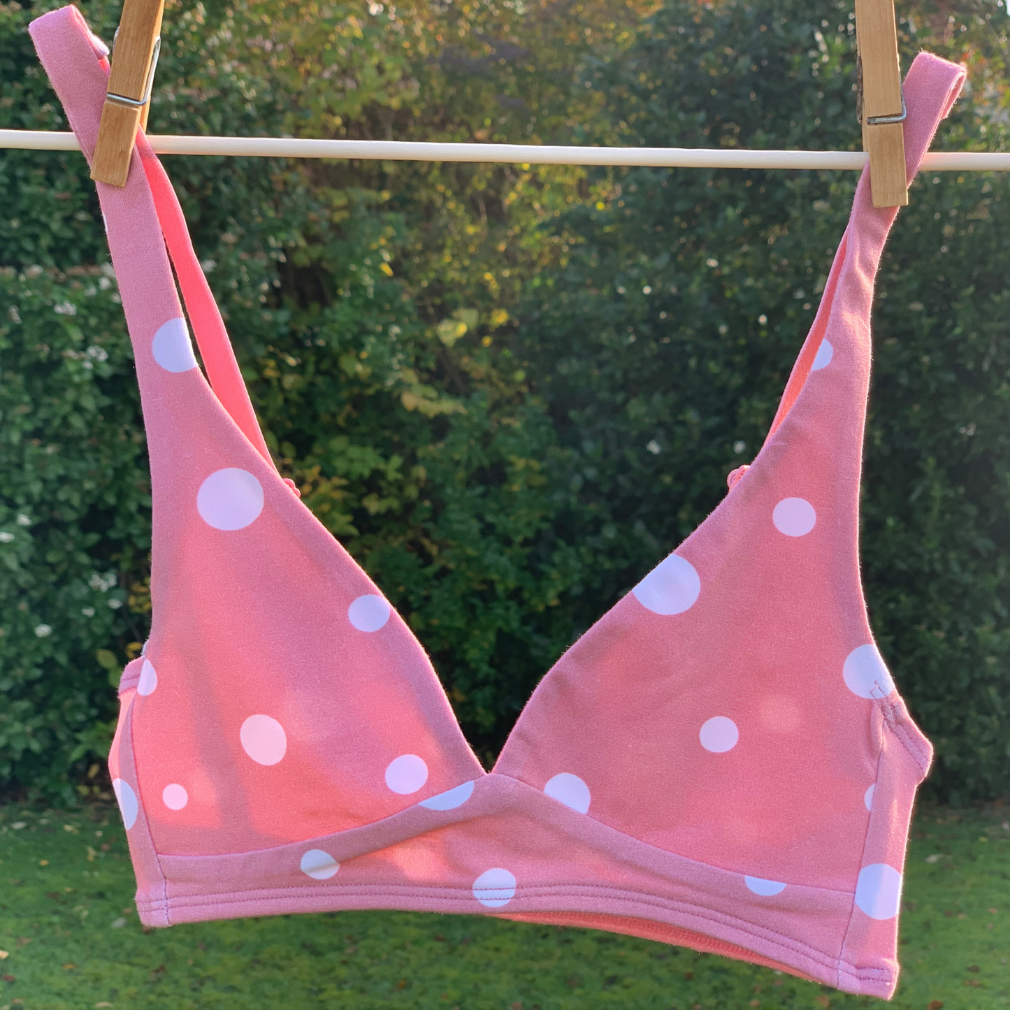 Girls' organic cotton bralette - pink with white dots
