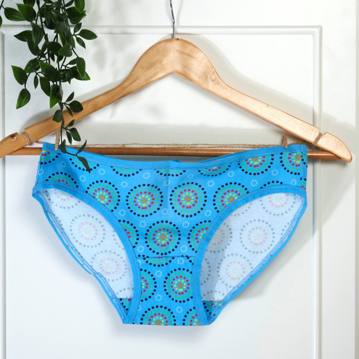 Women's organic cotton low-rise bikini bottoms - Blue Mara design