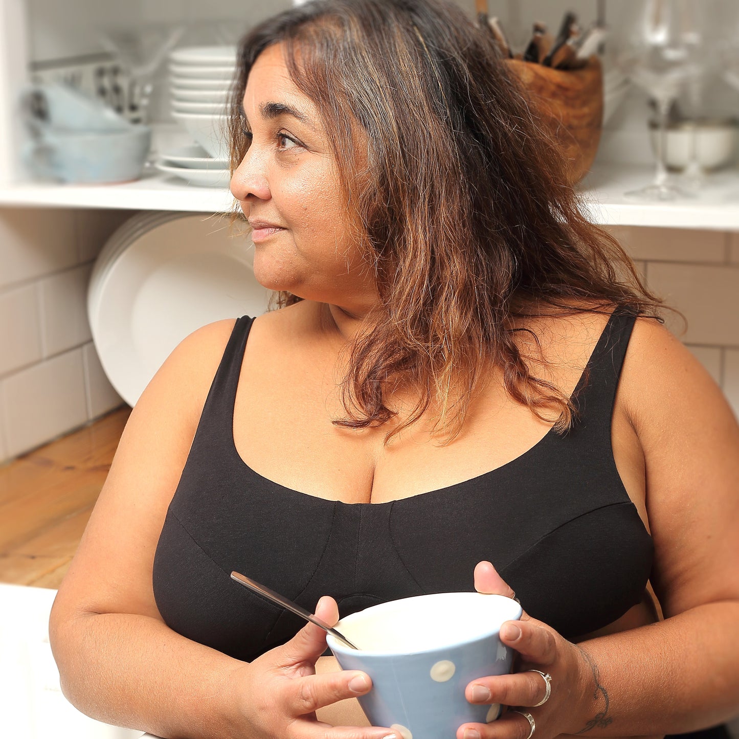 Women's organic cotton bra in black - more supportive style