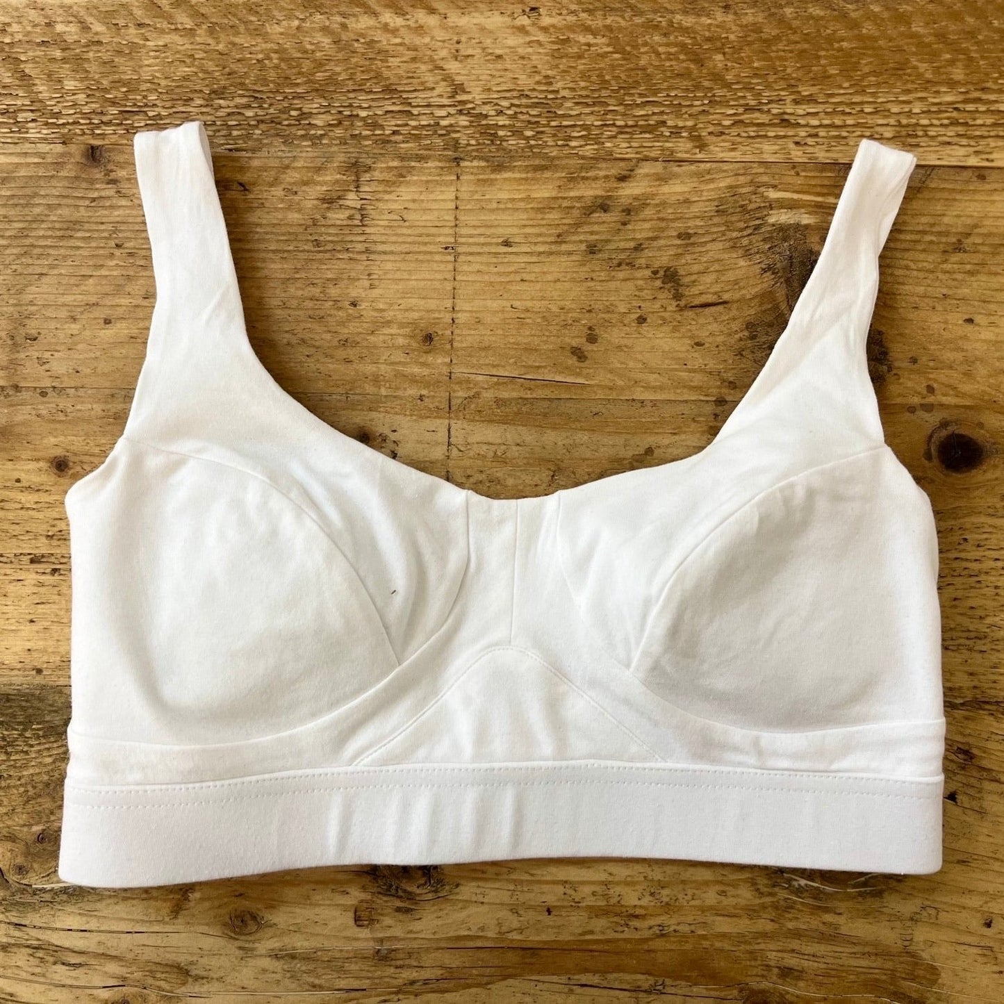 Women's organic cotton bra in white - more supportive style