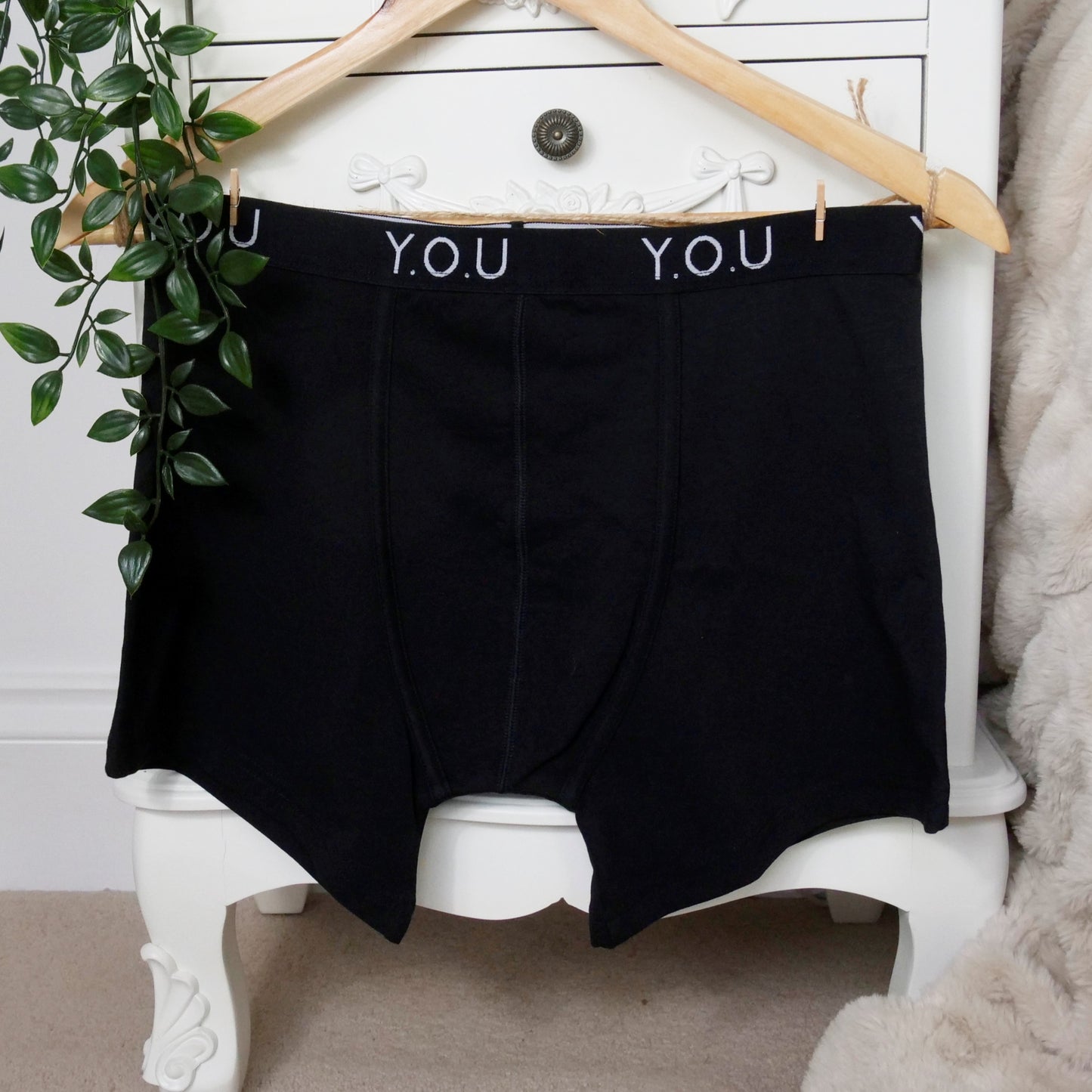 Men’s organic cotton mid-length trunks in black
