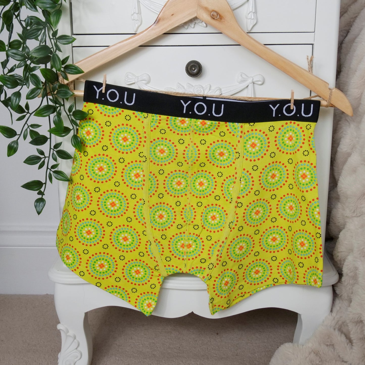 Men’s organic cotton mid-length trunks in Yellow Mara