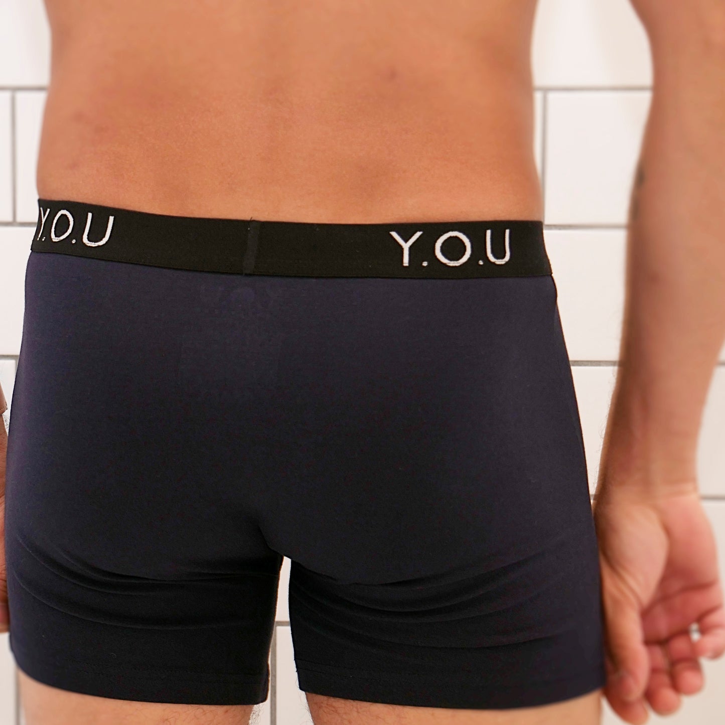 Men’s organic cotton mid-length trunks in navy blue