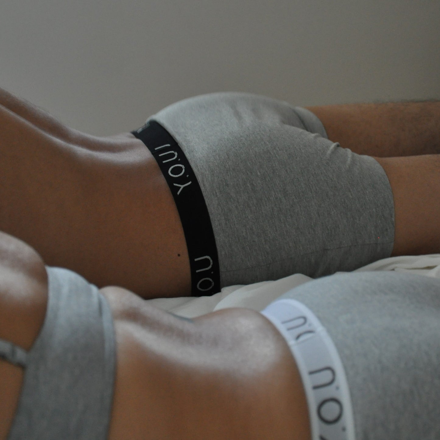 Men’s organic cotton hipster trunks in light grey (heather grey)