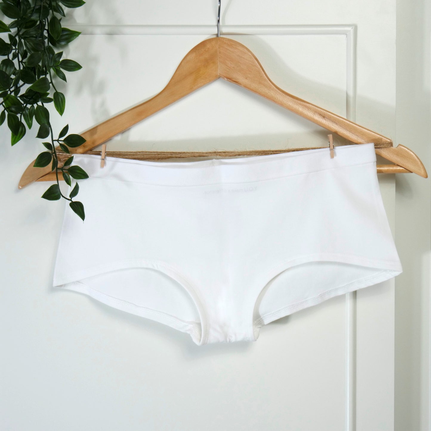 Women's organic cotton boy shorts in white