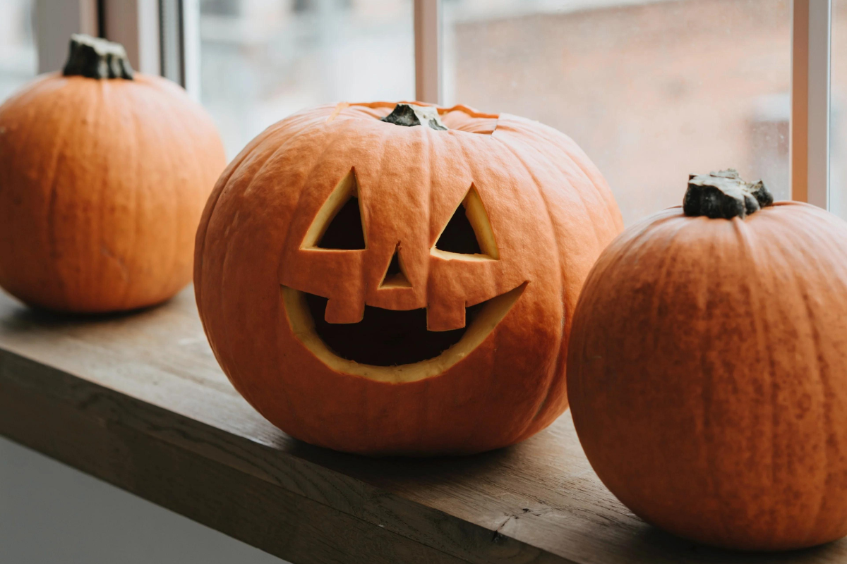 Pumpkins on windowsill