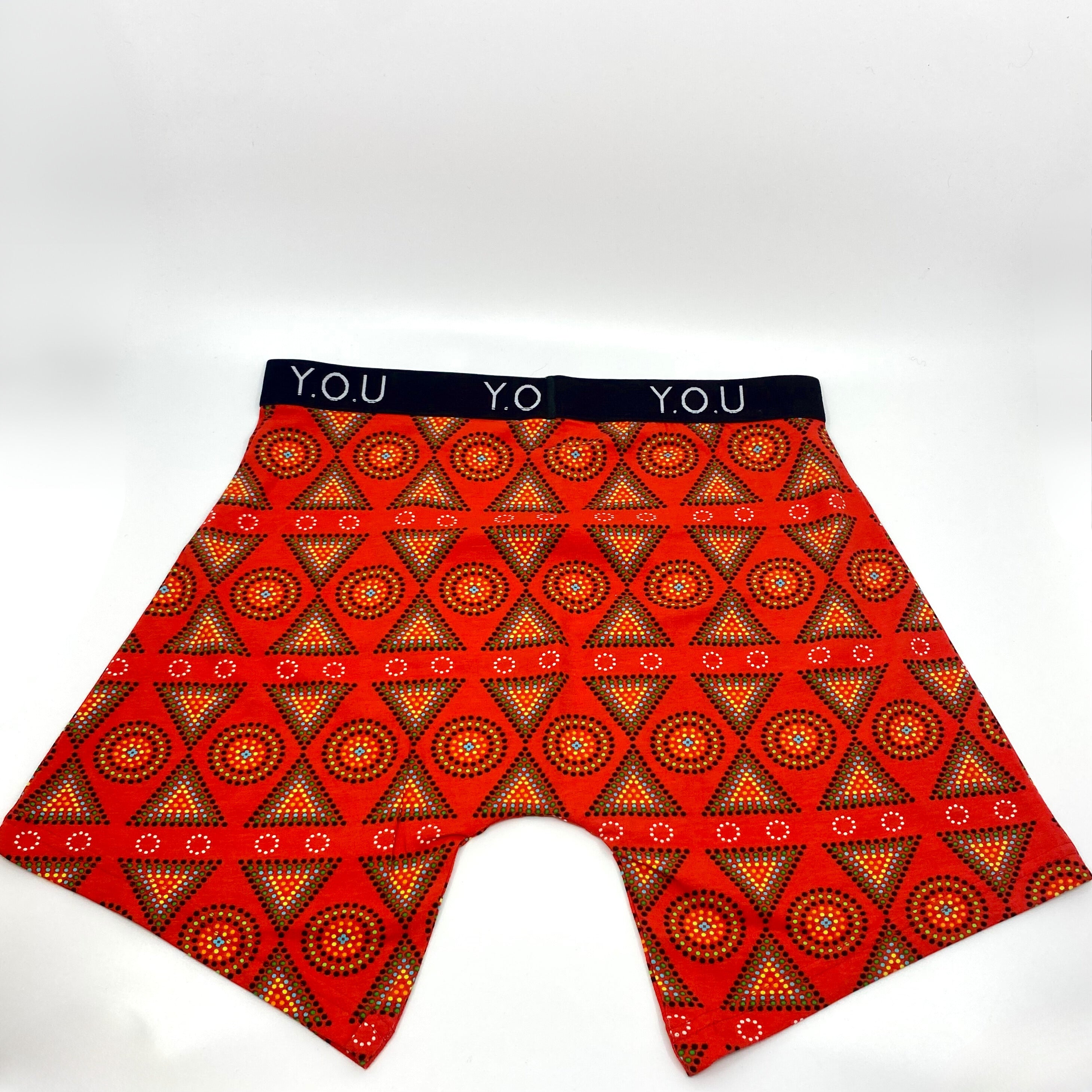 Men's organic cotton longer-leg trunks - Red Mara design