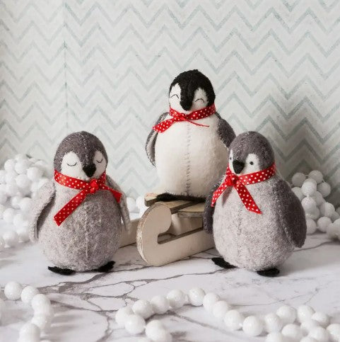 Baby Penguins Felt Craft Kit - Corinne Lapierre