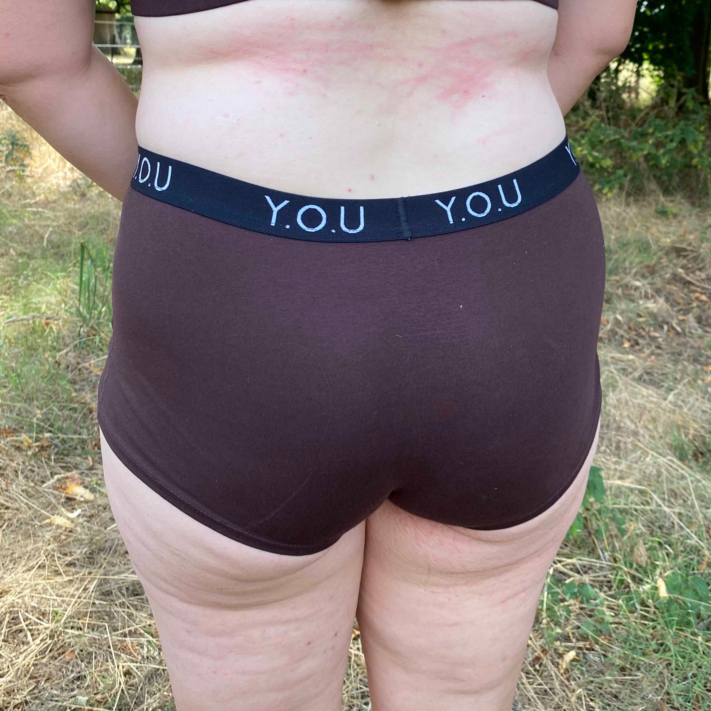 model wearing organic cotton YOU boy shorts cocoa - You Underwear