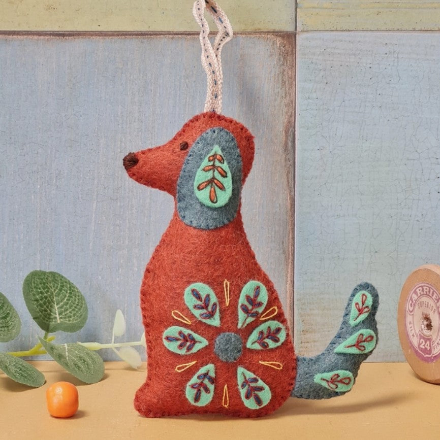 Folk Embroidered Dog Mini Felt Craft Kit - Corinne Lapierre