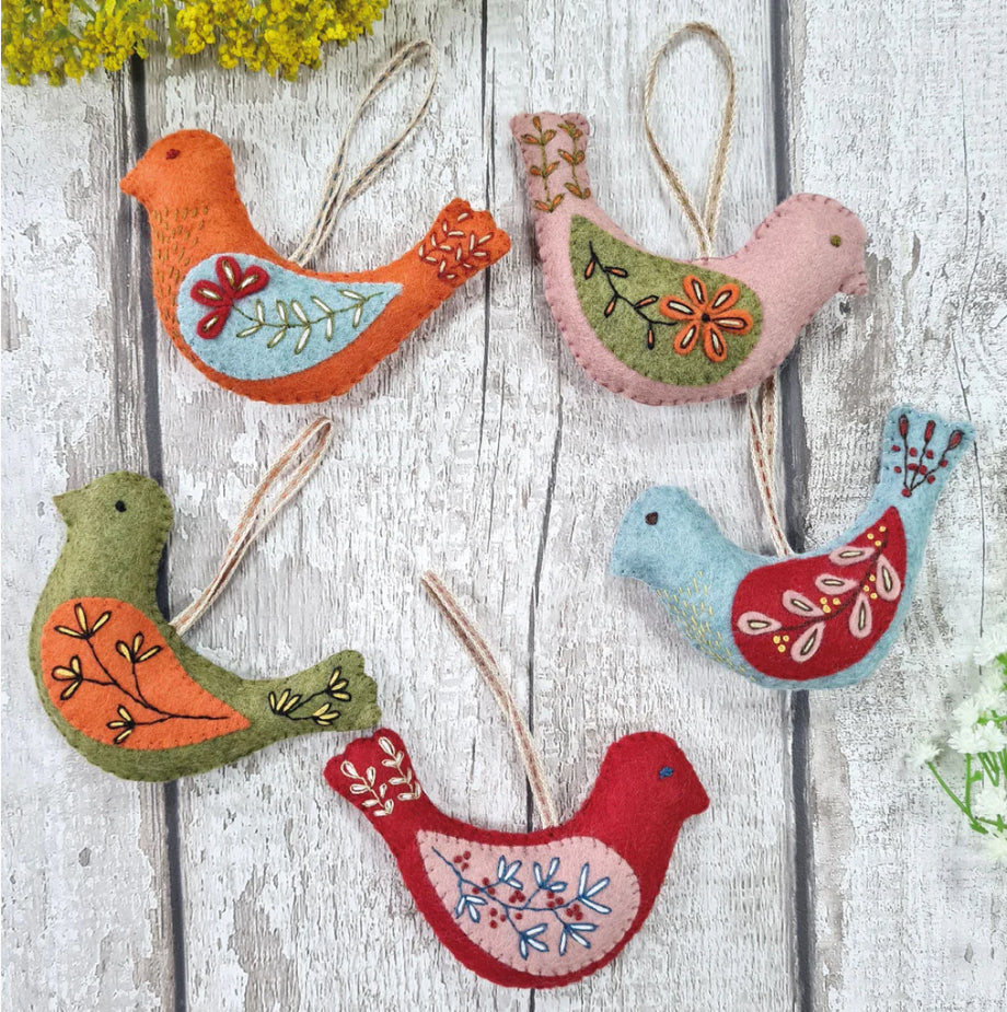Folk birds Felt Craft Kit - Corinne Lapierre