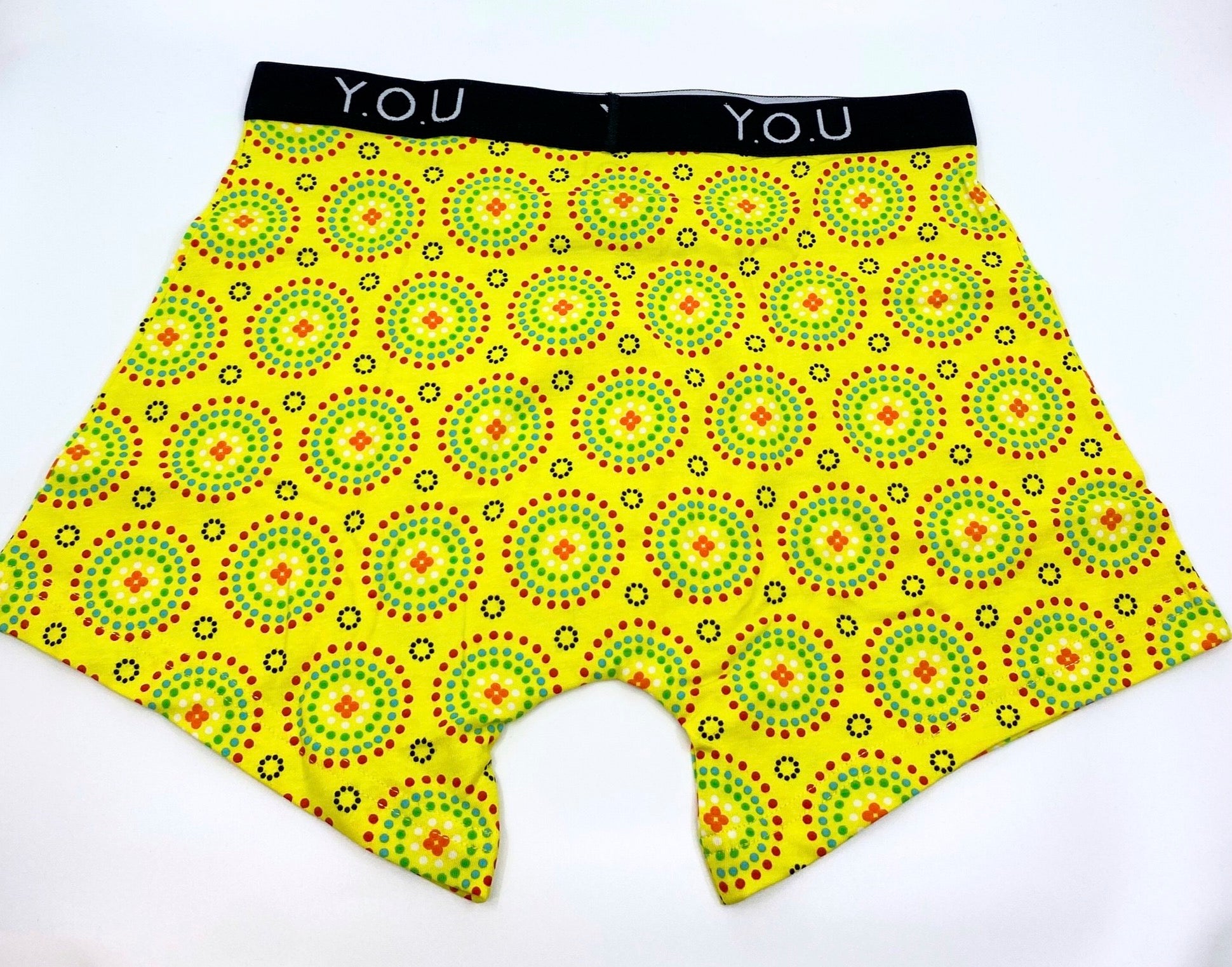 Men’s organic cotton mid-length trunks in Yellow Mara