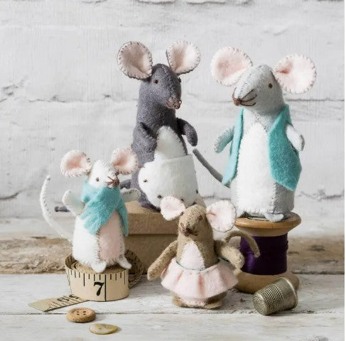 Mouse Family Felt Craft Kit - Corinne Lapierre