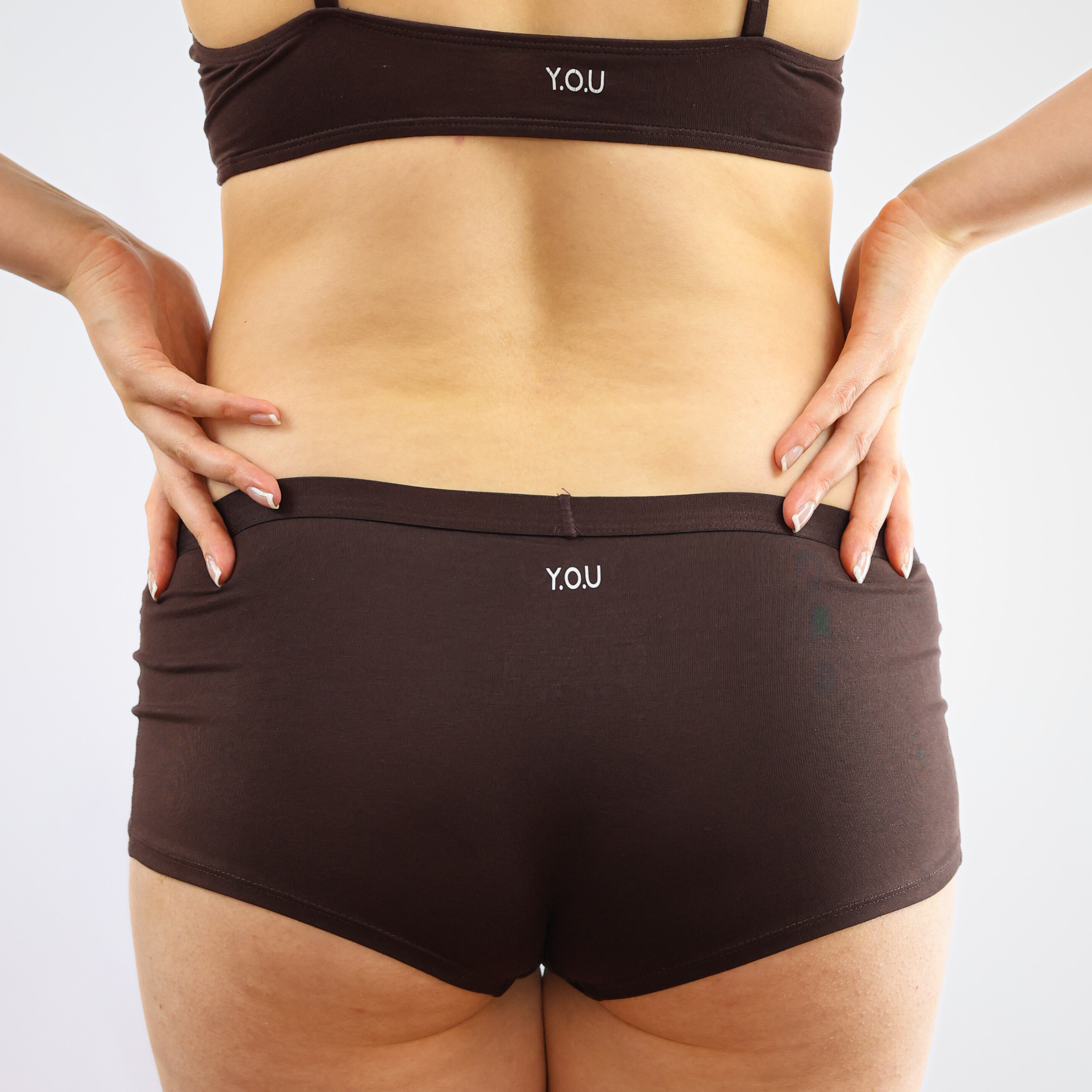 Women's organic cotton boy shorts in cocoa (dark nude)