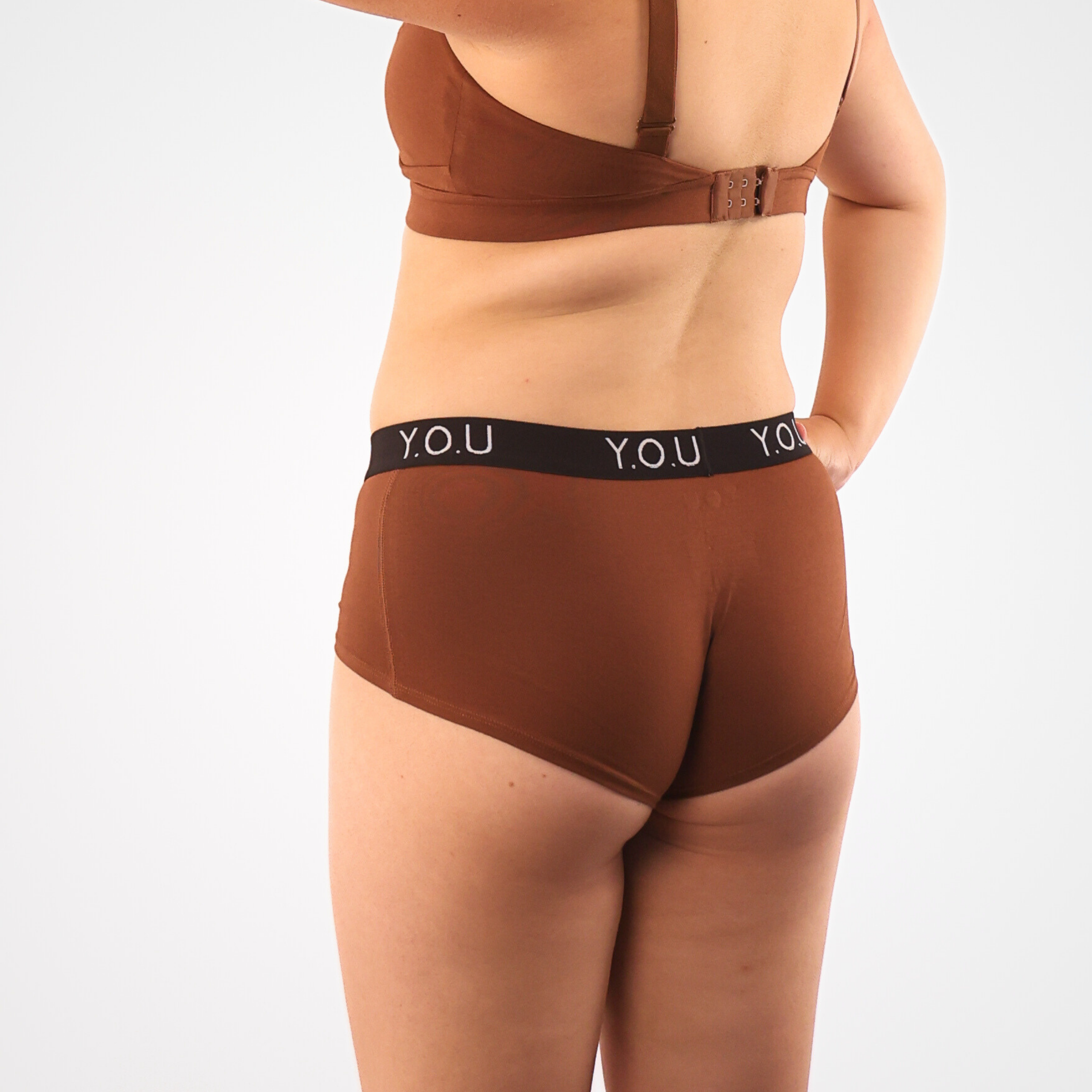 Women’s organic cotton boy shorts with Y.O.U elastic in chestnut (mid nude)