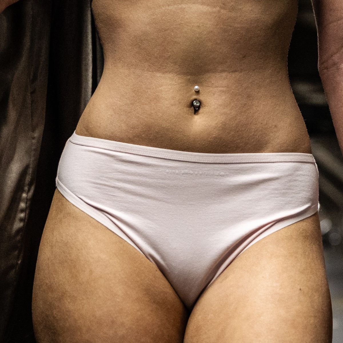 model wearing organic cotton mid rise bikini light pink - You Underwear