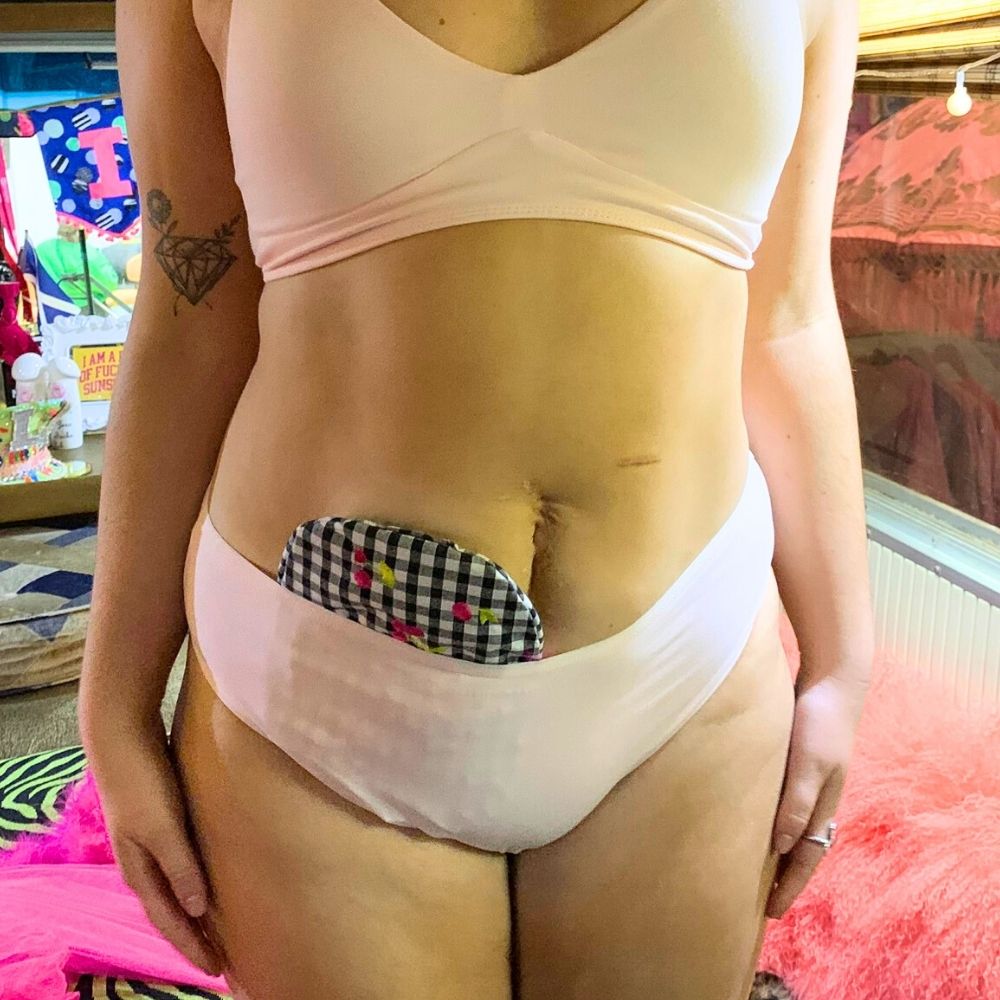 model wearing organic cotton mid rise bikini light pink - You Underwear