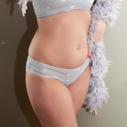 Women's organic cotton low-rise bikini bottoms - blue with white stars
