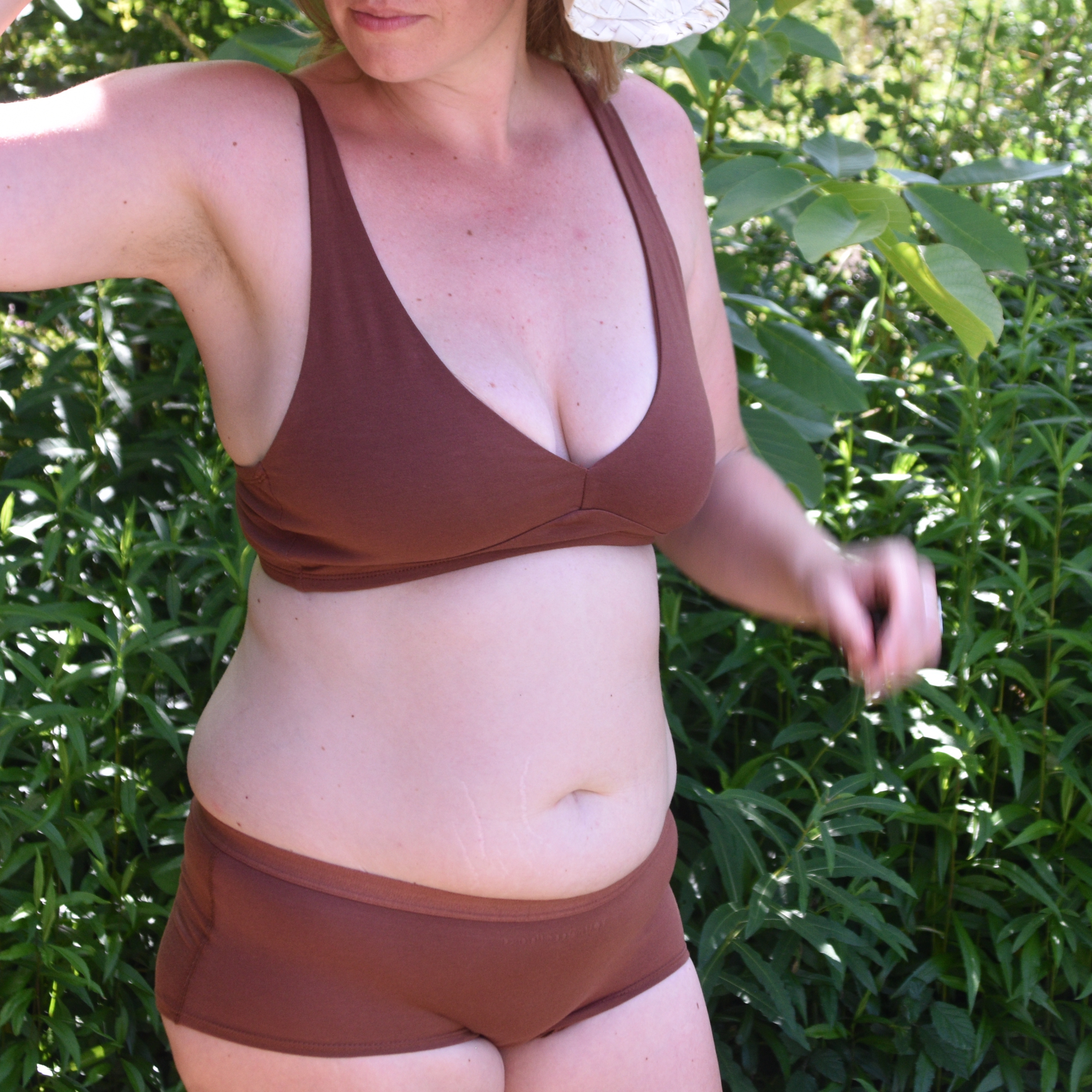 Women's organic cotton matching bralette and boy shorts set - chestnut (mid nude)