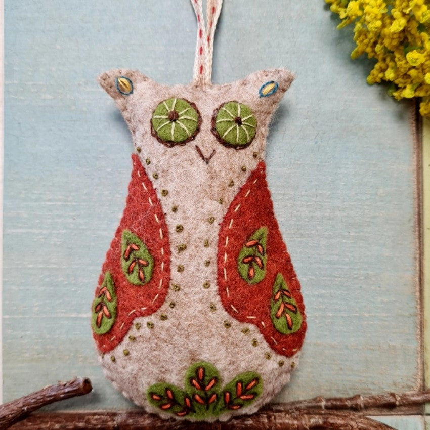 Folk Embroidered Owl Mini Felt Craft Kit - Corinne Lapierre