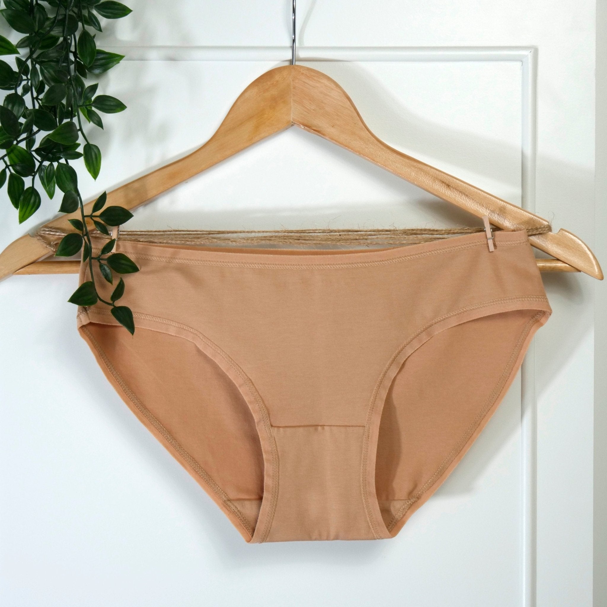 Girls' organic cotton knickers - almond - Y.O.U underwear