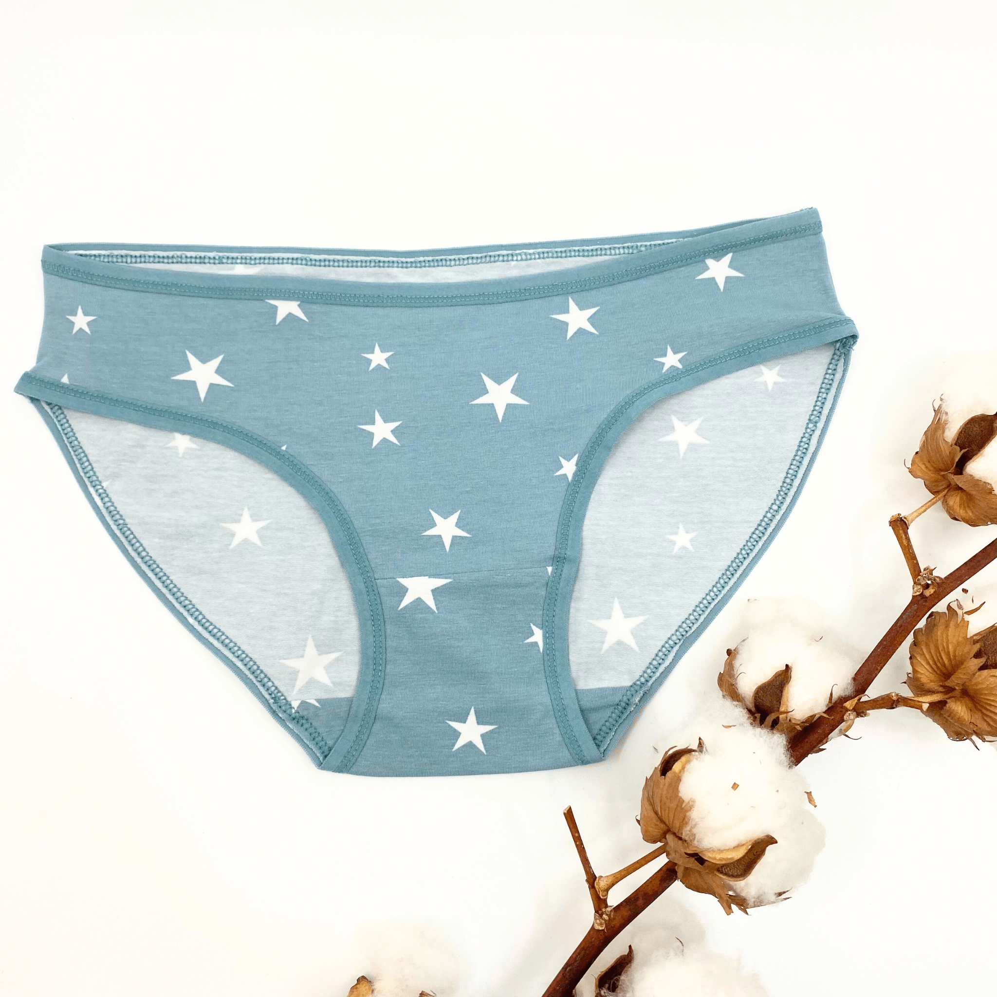 Girls' organic cotton knickers - blue with white stars - Y.O.U underwear