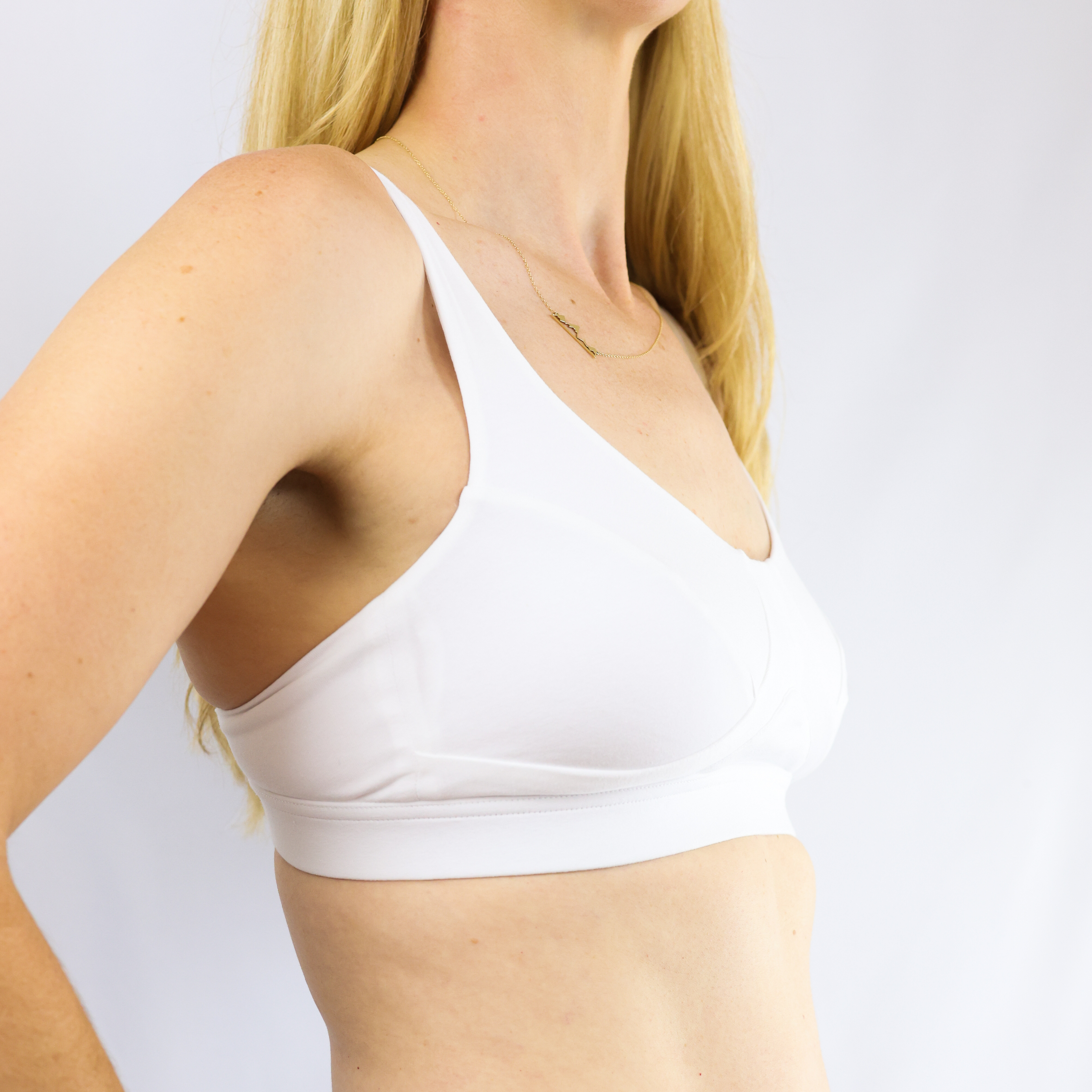 Women's organic cotton bra in white - more supportive style
