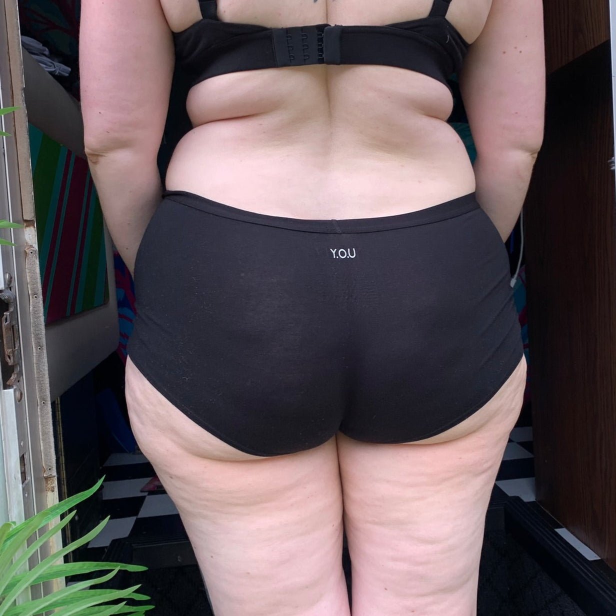 Women's organic cotton boy shorts in black - Y.O.U underwear