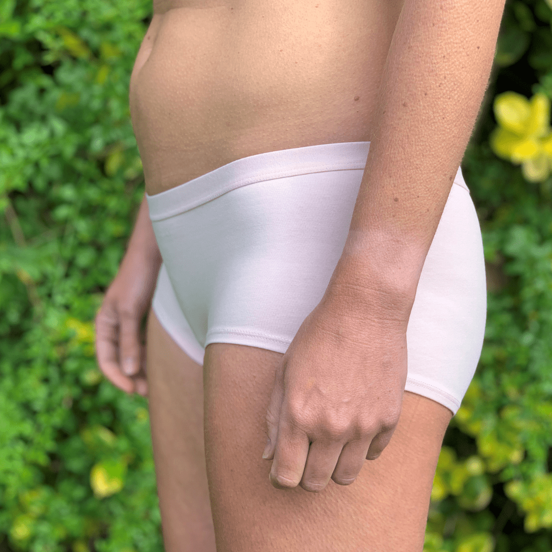 Women's organic cotton boy shorts in light pink - Y.O.U underwear
