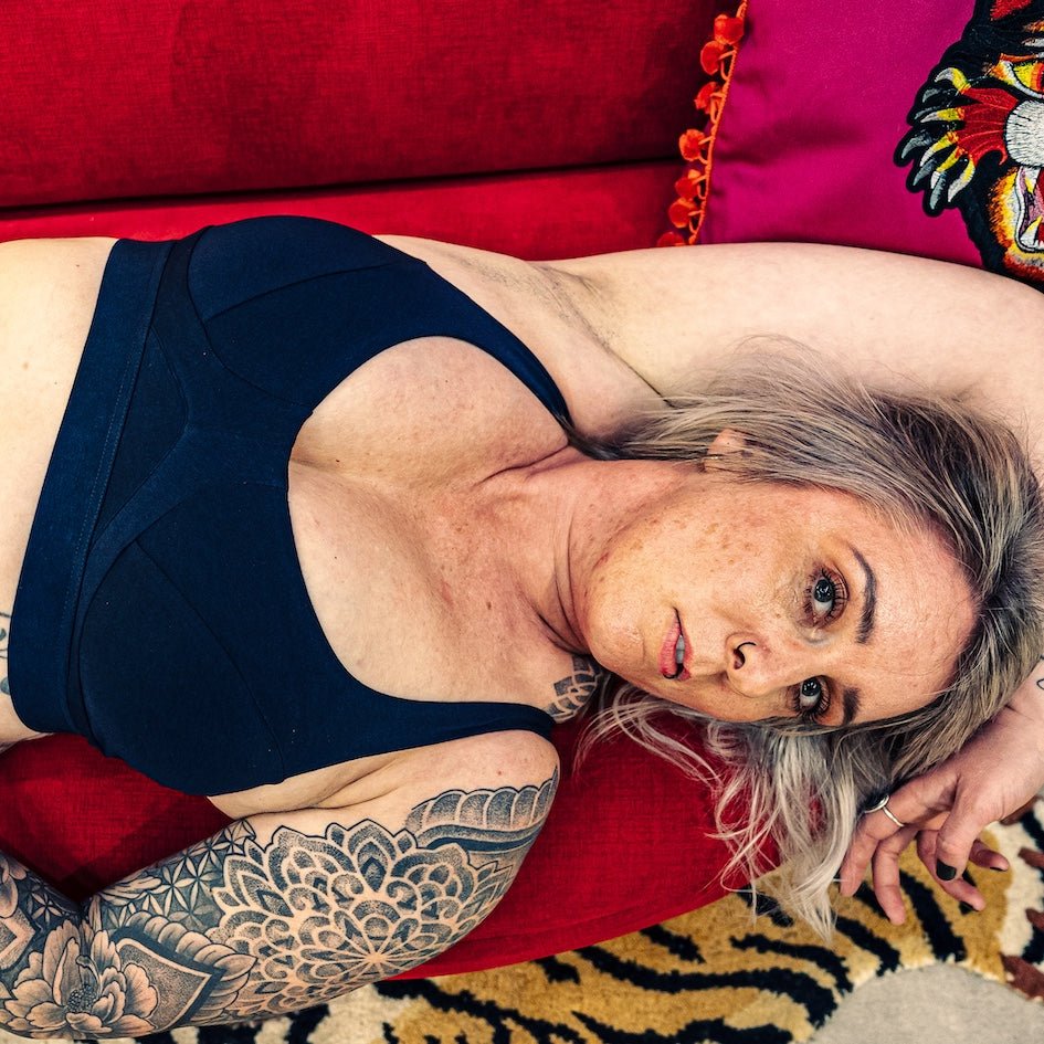 Women's organic cotton bra in navy blue - more supportive style - Y.O.U underwear