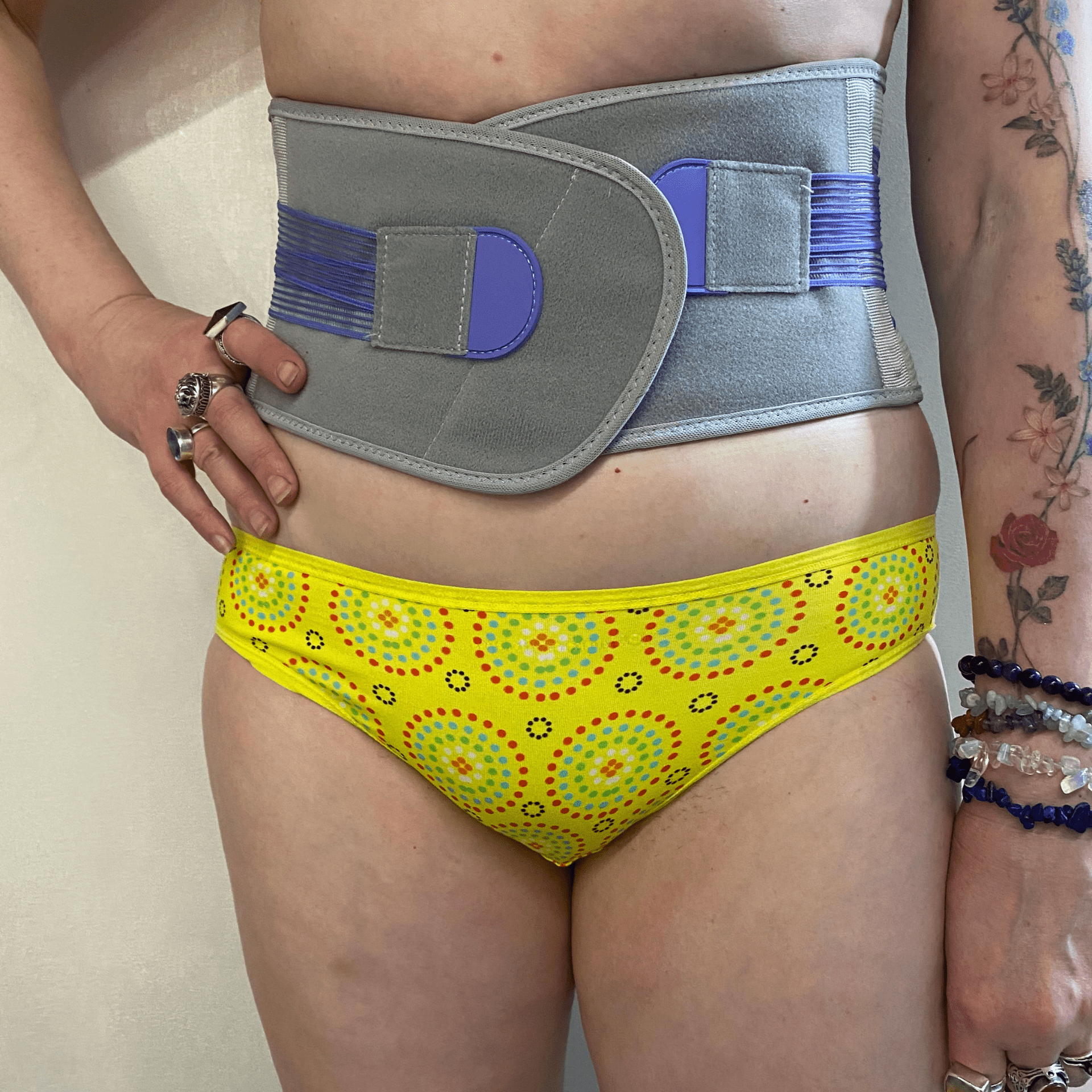 Women's organic cotton low - rise bikini bottoms - Yellow Mara design - Y.O.U underwear