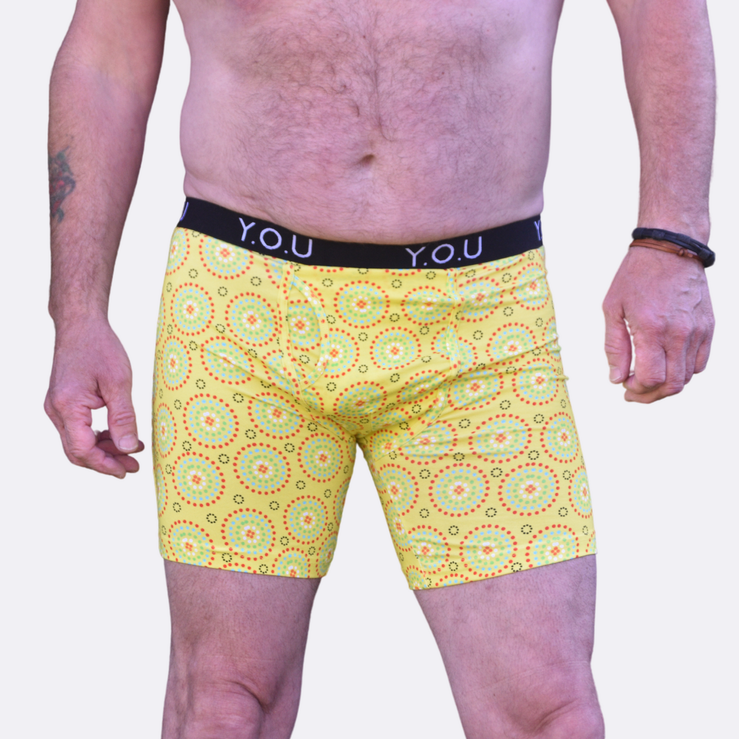 Men's organic cotton longer-leg trunks - Yellow Mara design