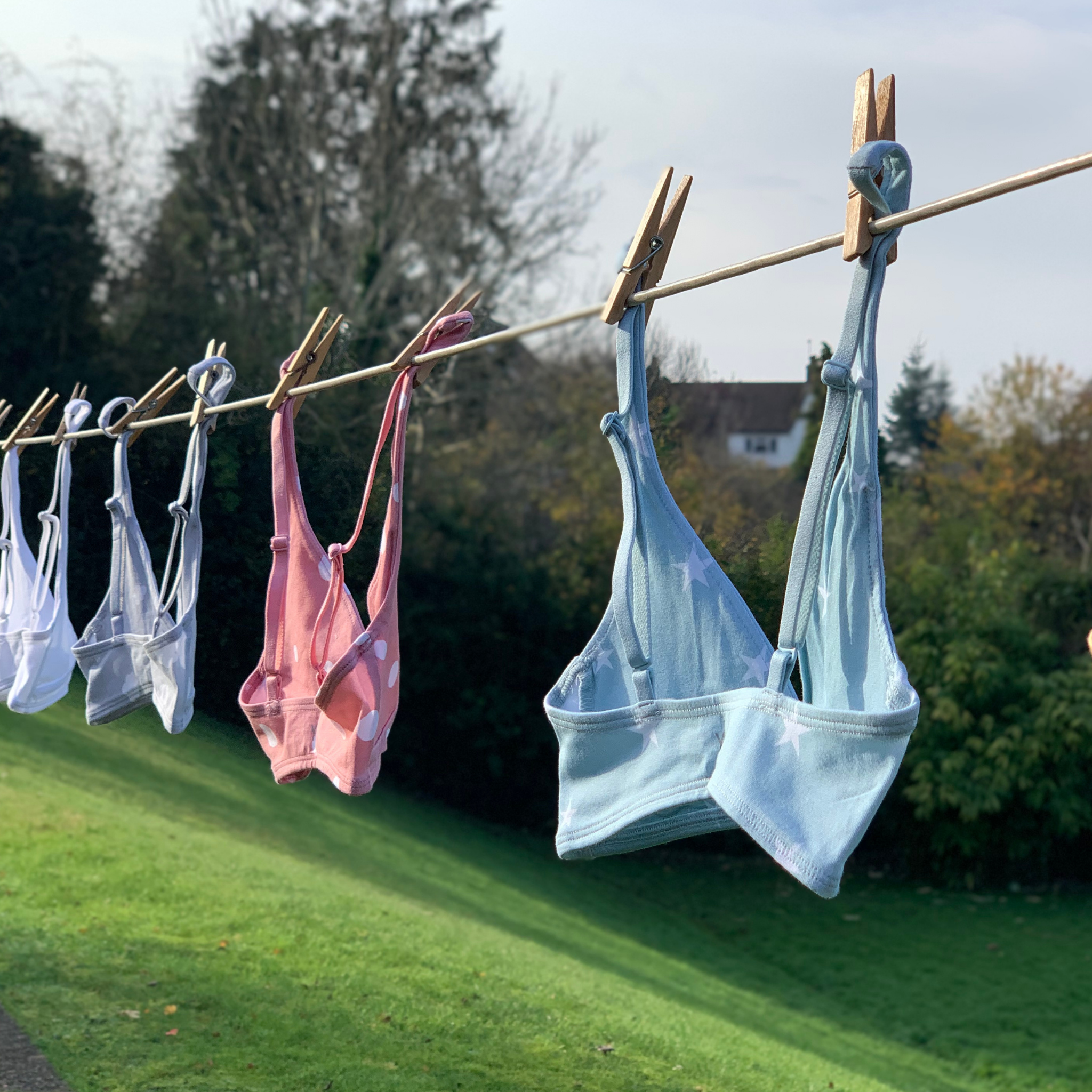 Girls' organic cotton bralette - blue with white stars