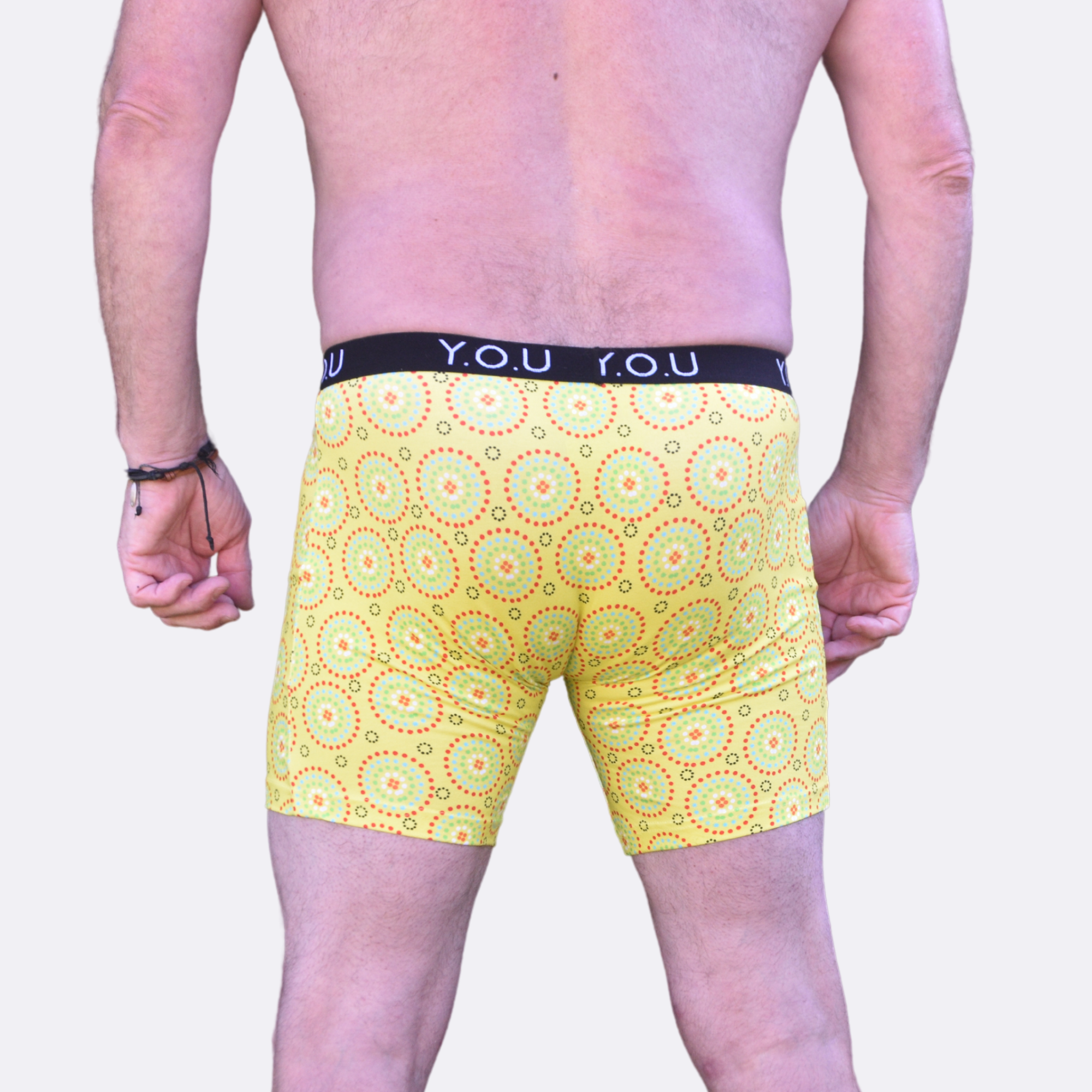 Men's organic cotton longer-leg trunks - Yellow Mara design