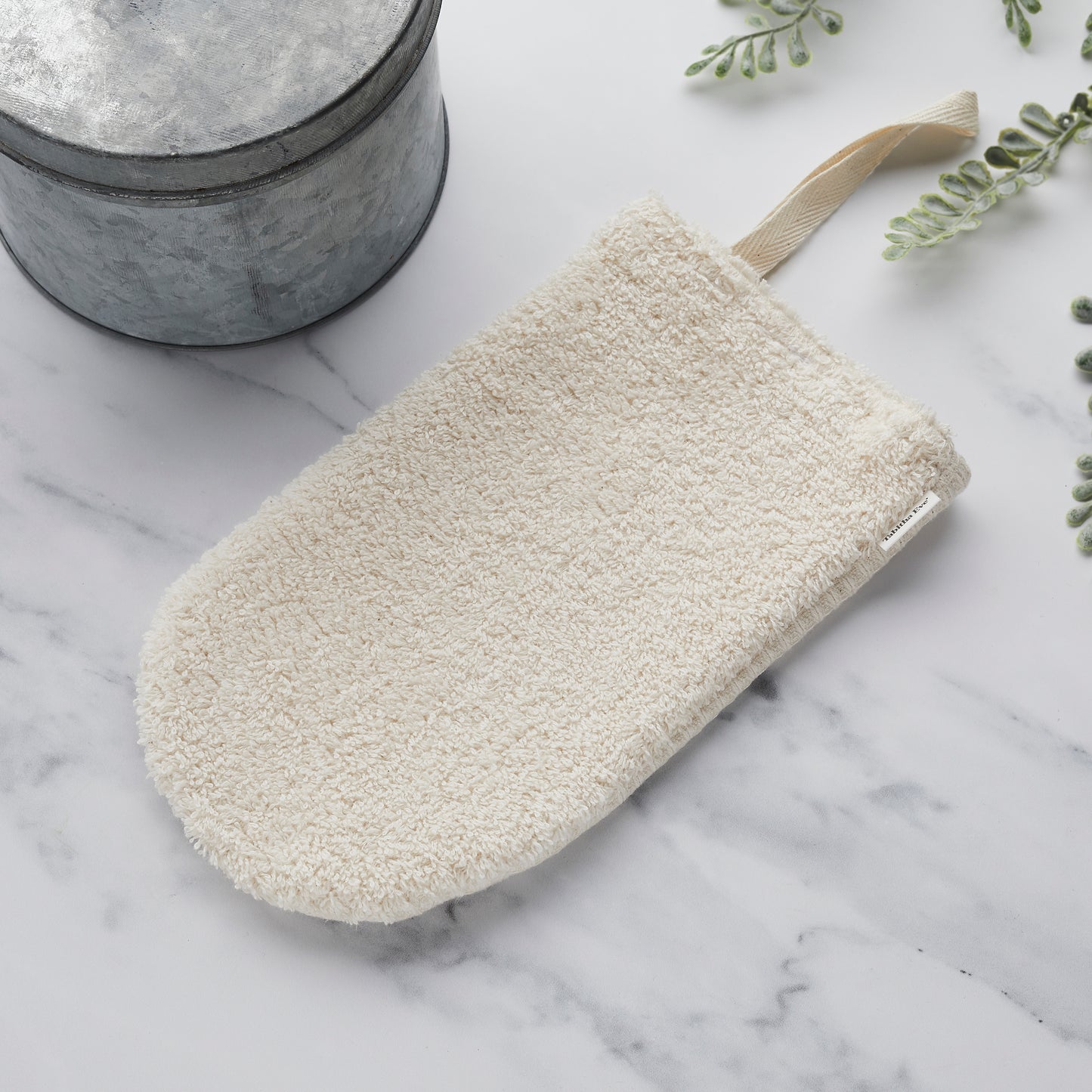 organic cotton shower mitt in white