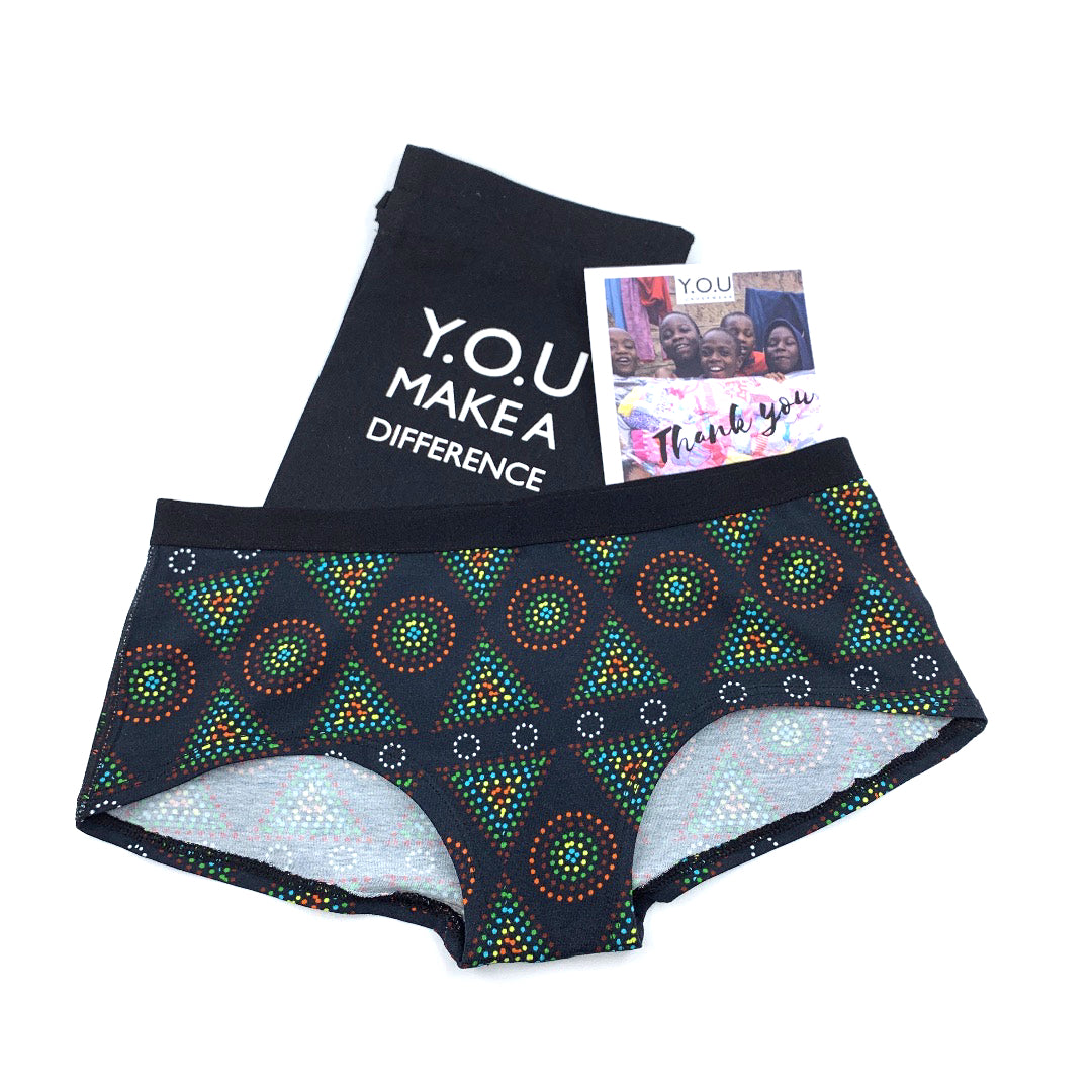 Women's organic cotton boy shorts - Black Mara design