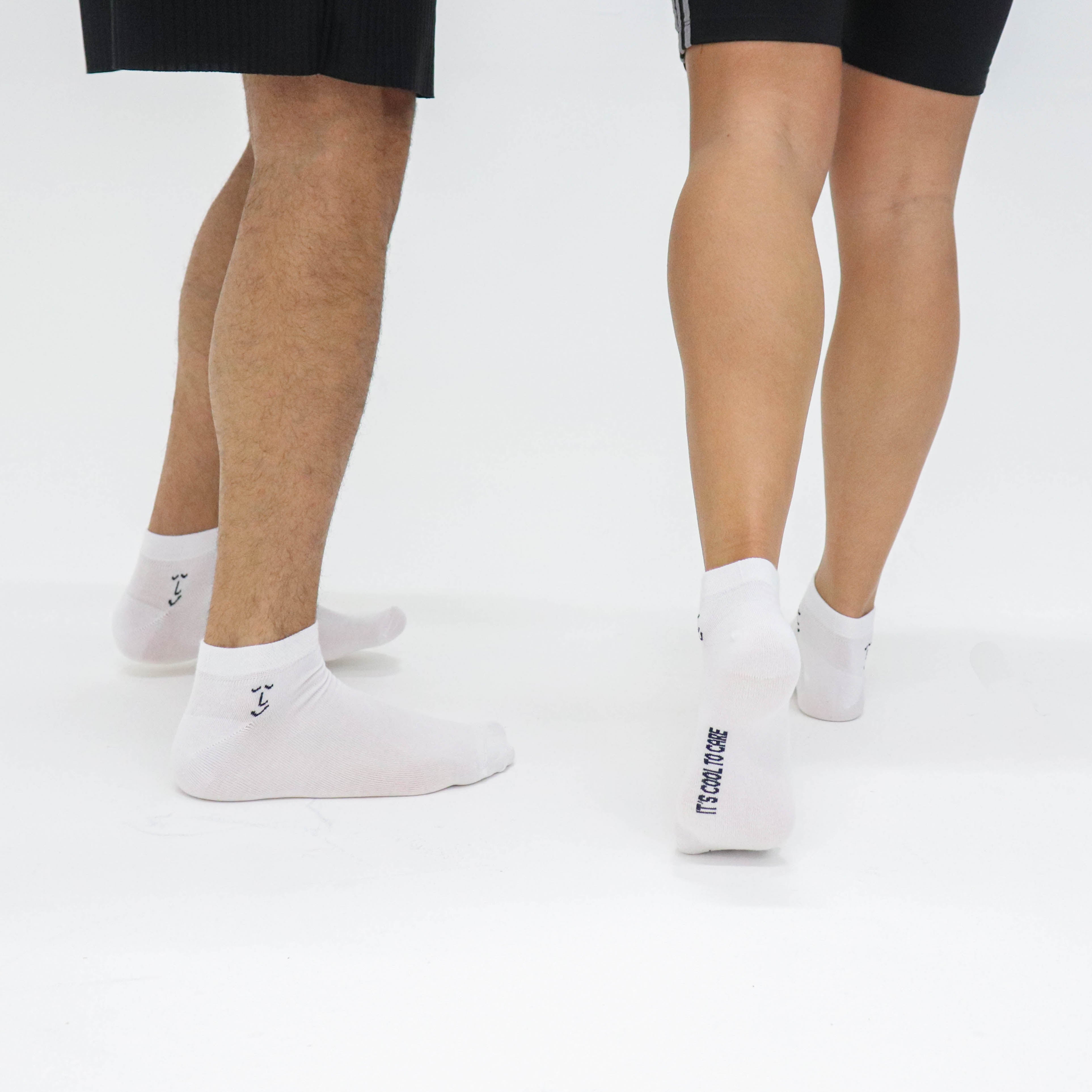 'It's Cool to Care' Leiho Bamboo Trainer Socks - White