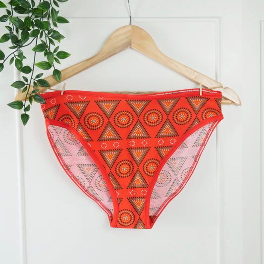 Women's organic cotton mid-rise bikini bottoms - Red Mara print