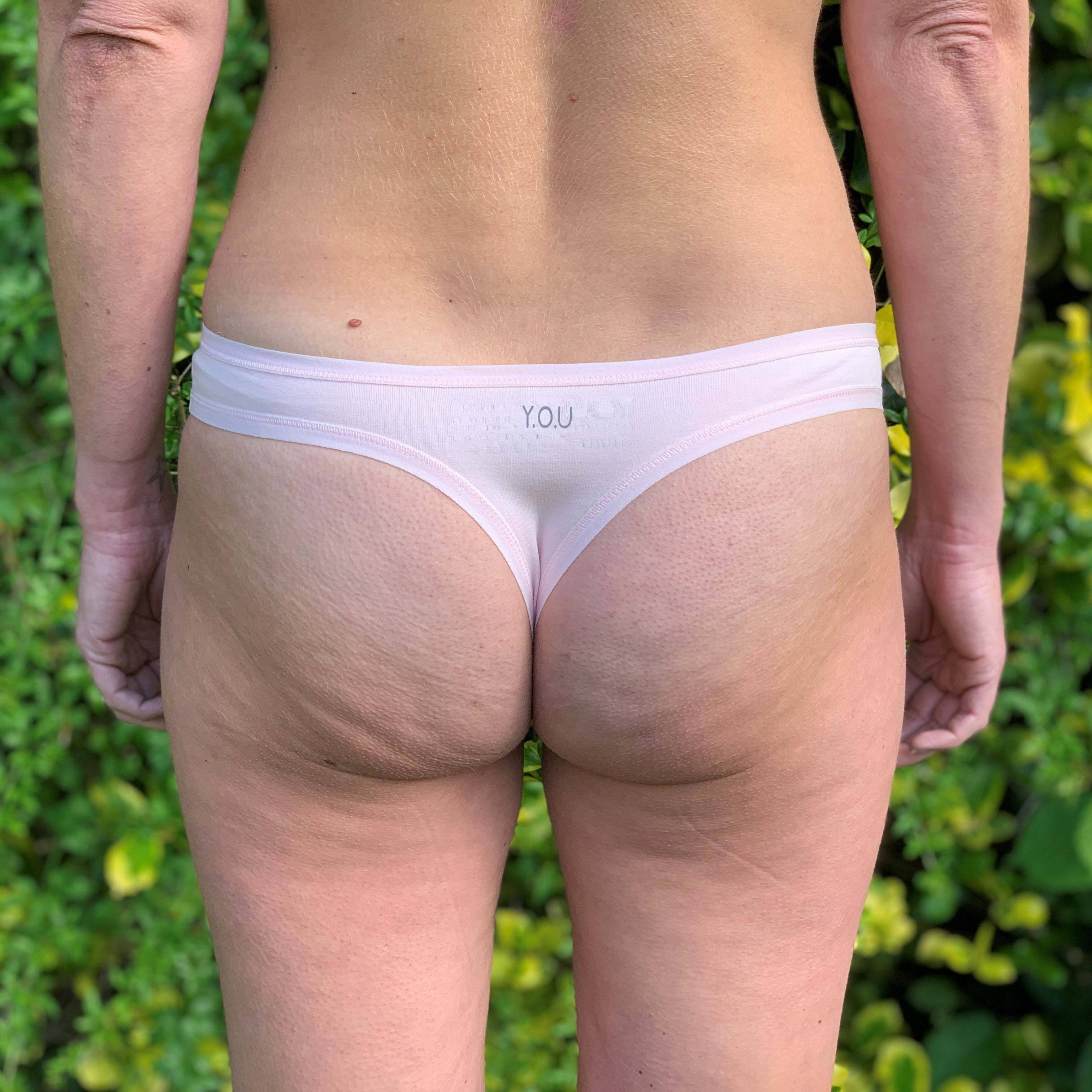 Women's organic cotton thong in light pink