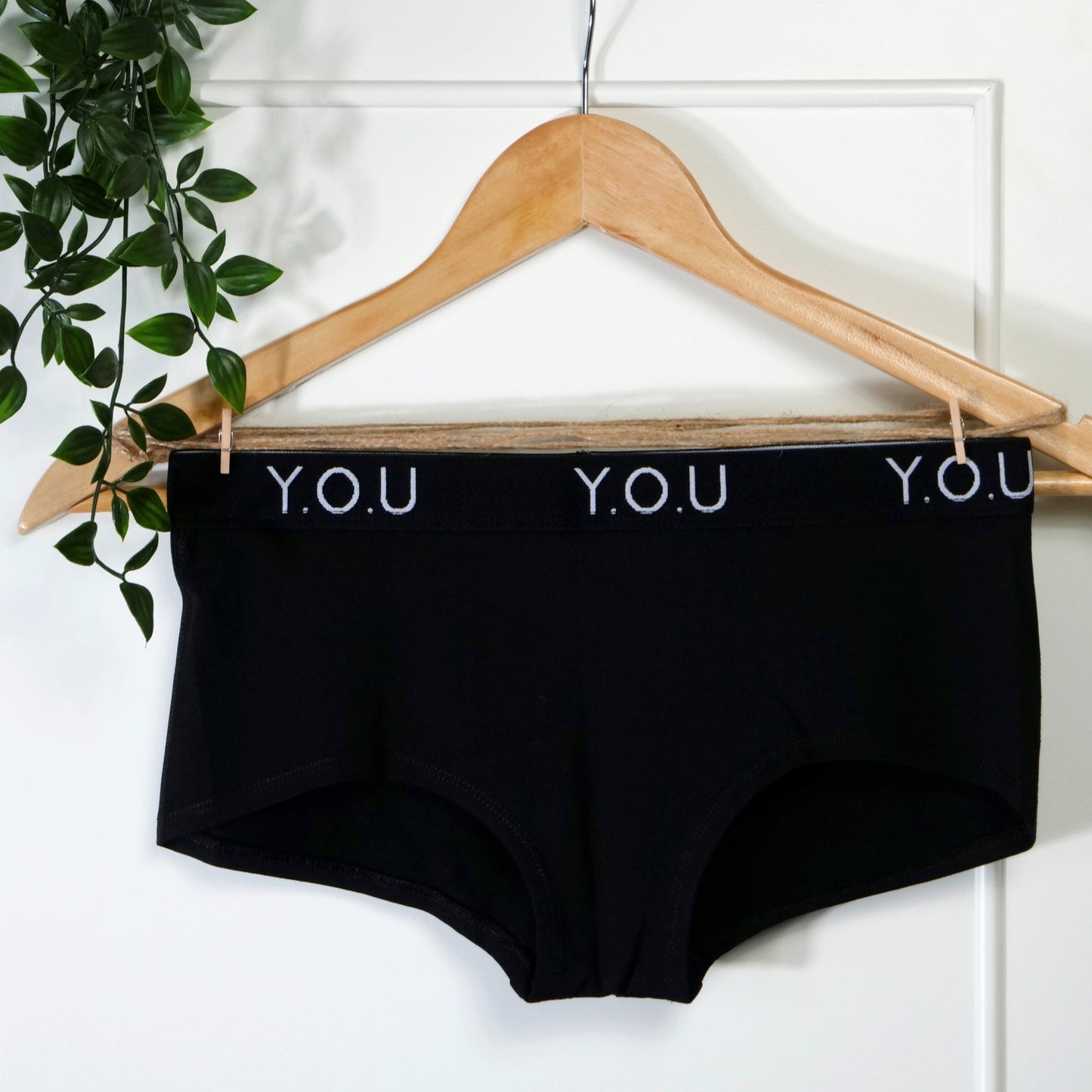 Women’s organic cotton boy shorts with Y.O.U elastic in black