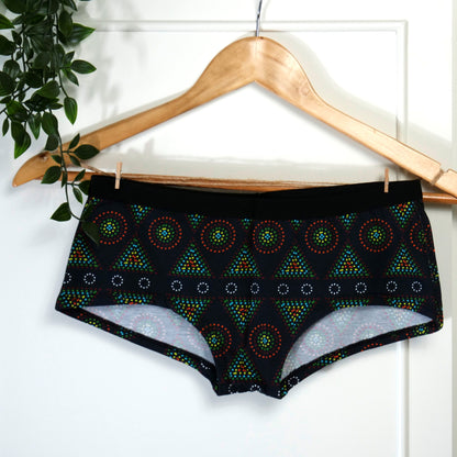 Women's organic cotton boy shorts - Black Mara design